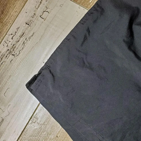 Nike Black Women's Size Medium Lightweight Running Shorts - Picture 4 of 10